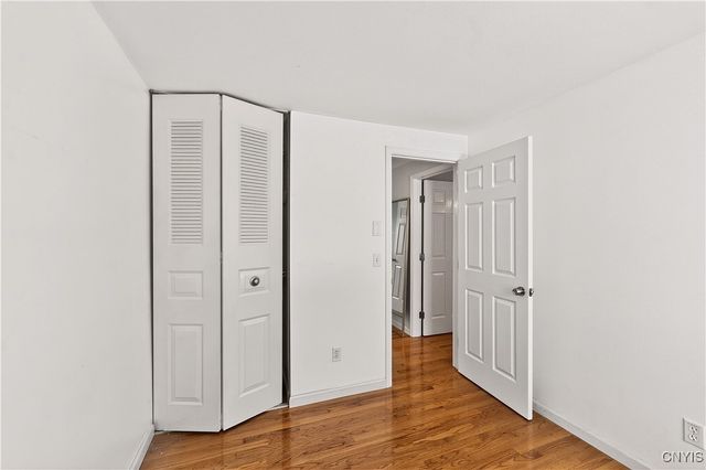 31 Meadowbrook Drive, New Hartford, NY 13413