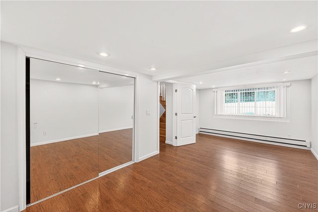 31 Meadowbrook Drive, New Hartford, NY 13413