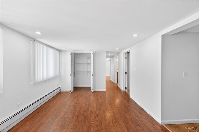 31 Meadowbrook Drive, New Hartford, NY 13413