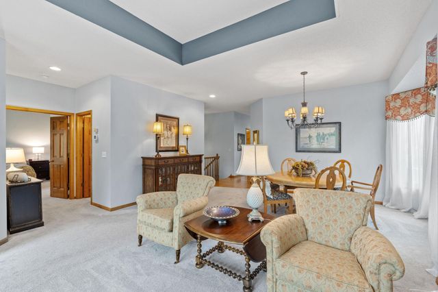 17925 39th Place N, Plymouth, MN 55446