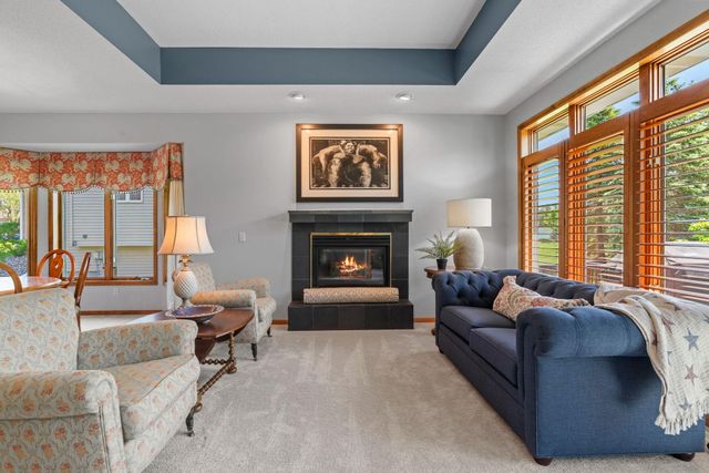 17925 39th Place N, Plymouth, MN 55446