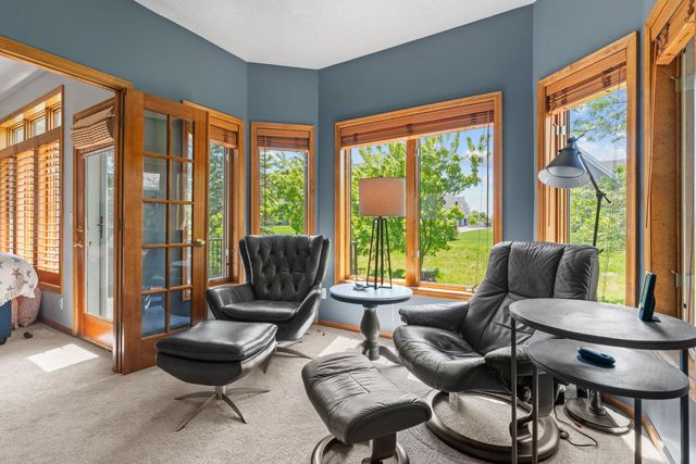 17925 39th Place N, Plymouth, MN 55446