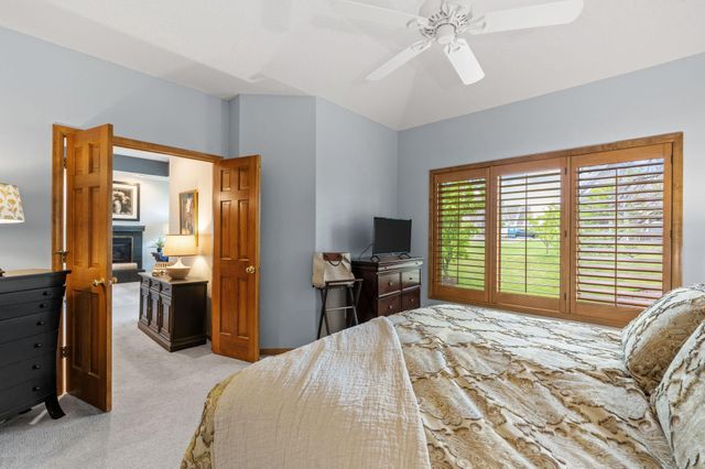 17925 39th Place N, Plymouth, MN 55446