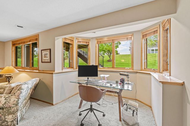 17925 39th Place N, Plymouth, MN 55446