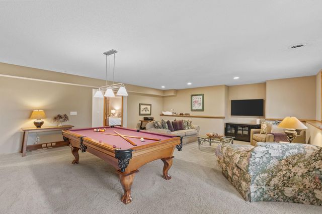 17925 39th Place N, Plymouth, MN 55446