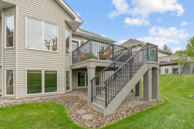 17925 39th Place N, Plymouth, MN 55446