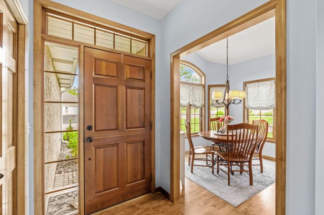 17925 39th Place N, Plymouth, MN 55446