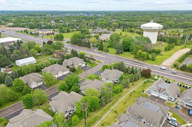 17925 39th Place N, Plymouth, MN 55446