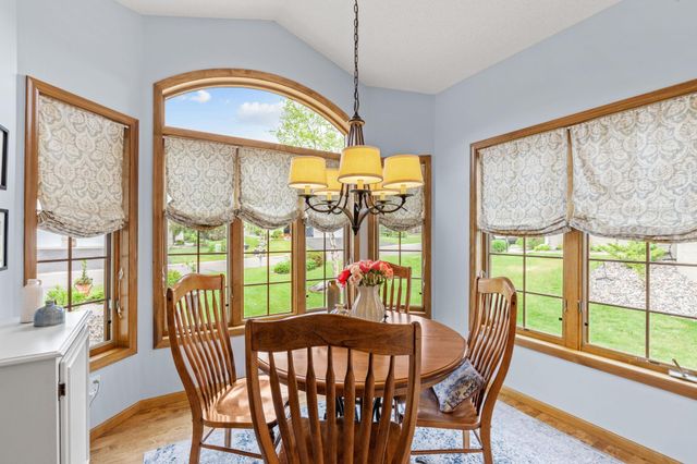 17925 39th Place N, Plymouth, MN 55446