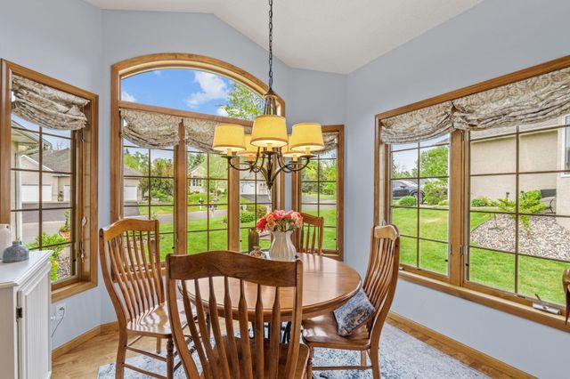 17925 39th Place N, Plymouth, MN 55446
