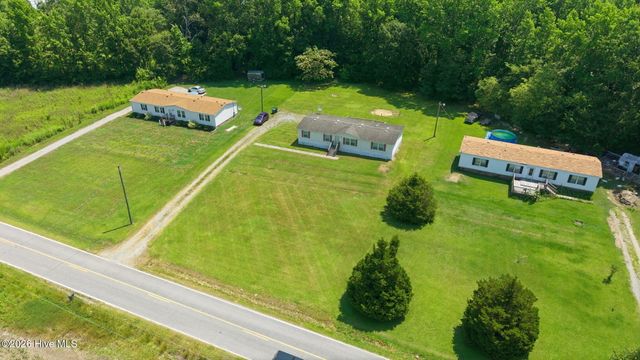 7015 Saint James Church Road, Stantonsburg, NC 27883