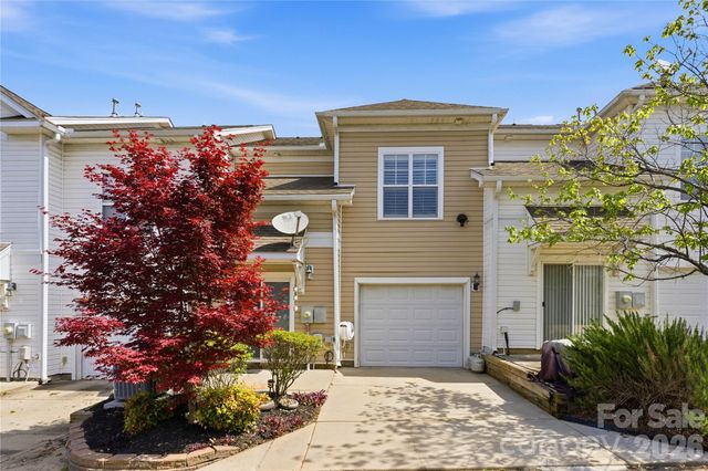 8341 Scotney Bluff Avenue, Charlotte, NC 28273