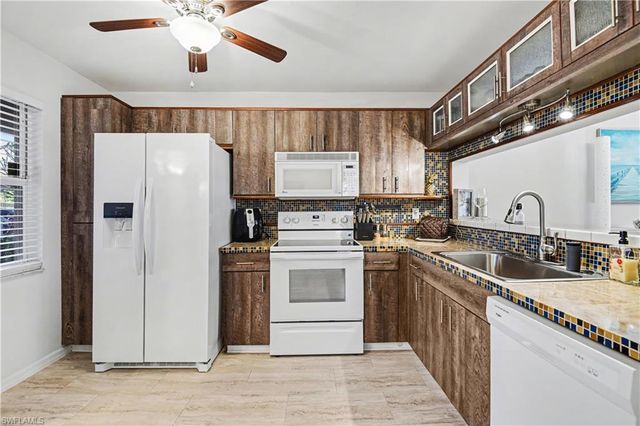 14503 Lakewood Trace CT 104, Fort Myers, FL 33919