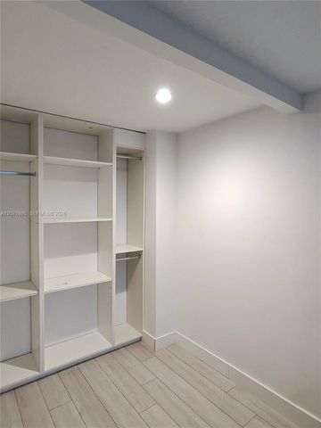 500 Bayview Drive 1723, Sunny Isles Beach, FL 33160