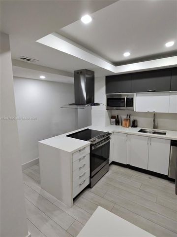 500 Bayview Drive 1723, Sunny Isles Beach, FL 33160