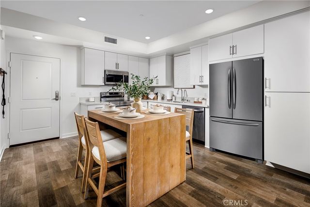 9001 Cerise Lane 103, Cypress, CA 90630