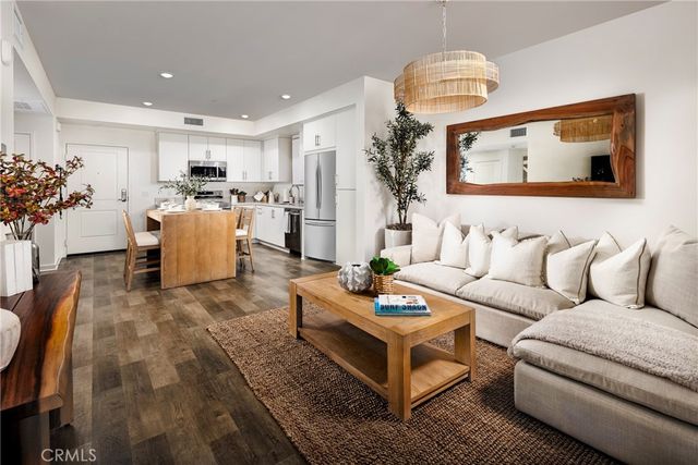 9001 Cerise Lane 103, Cypress, CA 90630