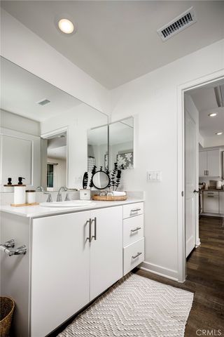 9001 Cerise Lane 103, Cypress, CA 90630