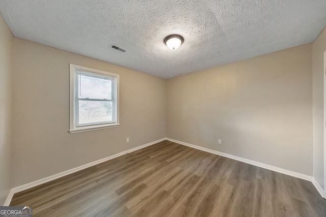 27 Pratt Street, Newnan, GA 30263