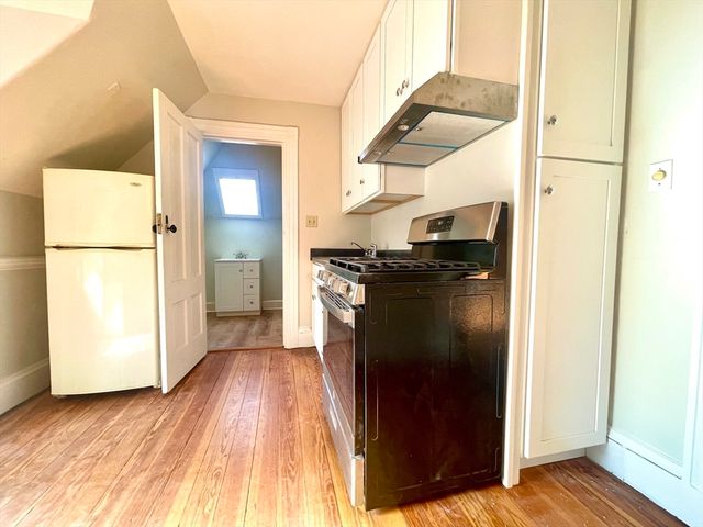 11 Montague St 3, Boston, MA 02124