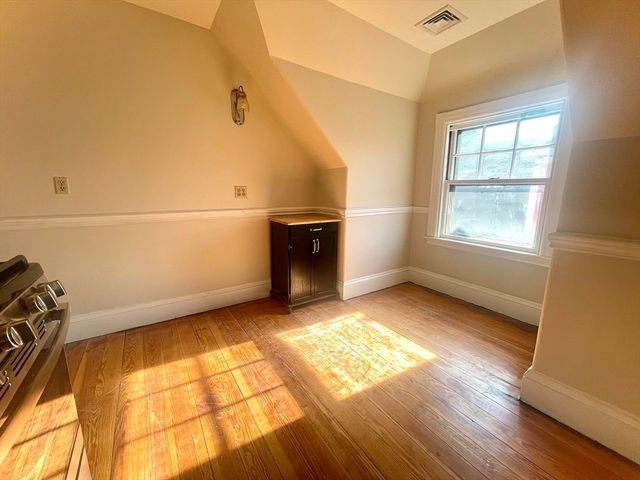 11 Montague St 3, Boston, MA 02124