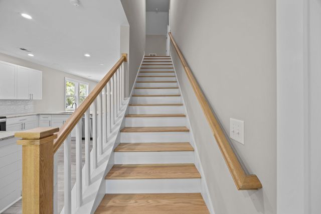 125 Ridge Road, Summerville, SC 29485