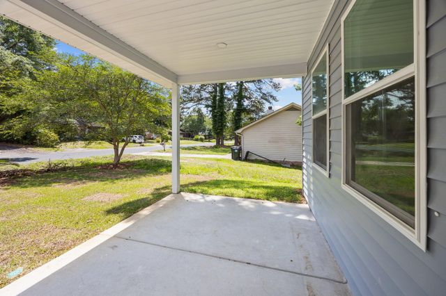 125 Ridge Road, Summerville, SC 29485