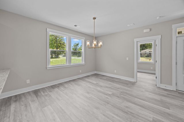 125 Ridge Road, Summerville, SC 29485