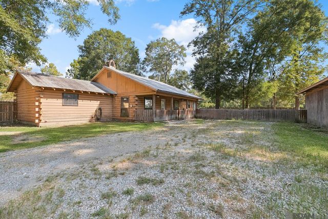 8830 James St, Denham Springs, LA 70726