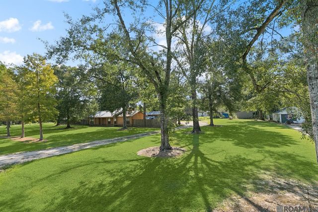 8830 James St, Denham Springs, LA 70726