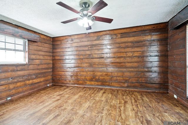 8830 James St, Denham Springs, LA 70726