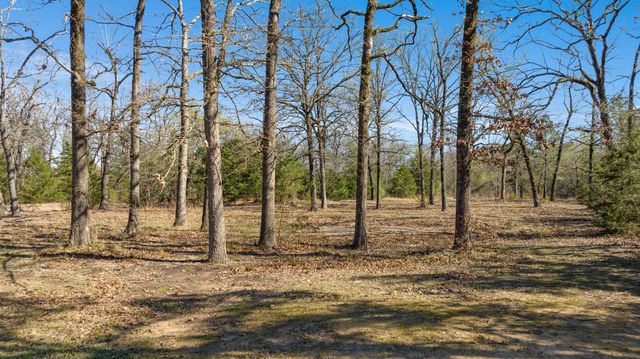 9327 HWY 82 E, Blossom, TX 75416