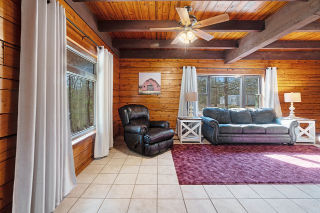 9327 HWY 82 E, Blossom, TX 75416