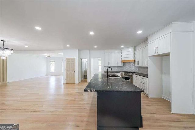 2130 Federal Road, Roswell, GA 30075