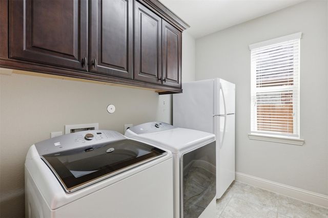 2711 Horizon Bluff Lane, Katy, TX 77494