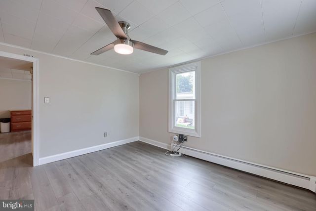 128 N CHARLOTTE ST, Manheim, PA 17545
