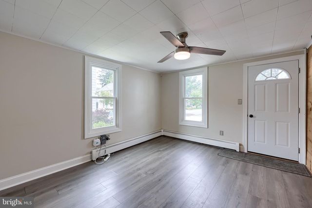 128 N CHARLOTTE ST, Manheim, PA 17545