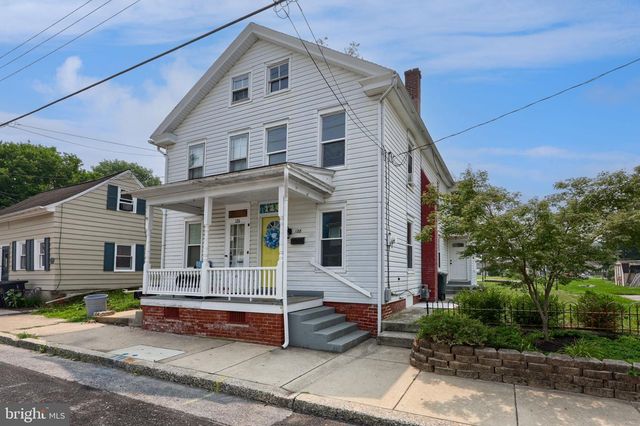 128 N CHARLOTTE ST, Manheim, PA 17545