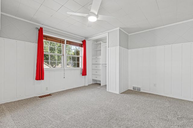 5533 Thomas Avenue S, Minneapolis, MN 55410