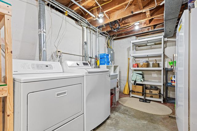 5533 Thomas Avenue S, Minneapolis, MN 55410