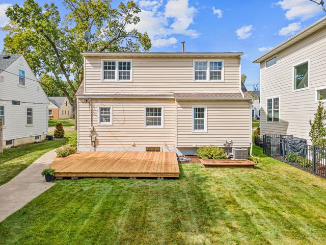 5533 Thomas Avenue S, Minneapolis, MN 55410
