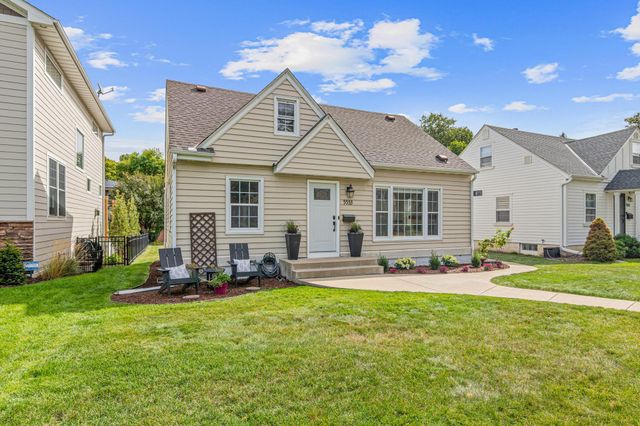 5533 Thomas Avenue S, Minneapolis, MN 55410