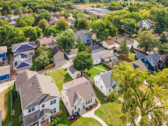 5533 Thomas Avenue S, Minneapolis, MN 55410
