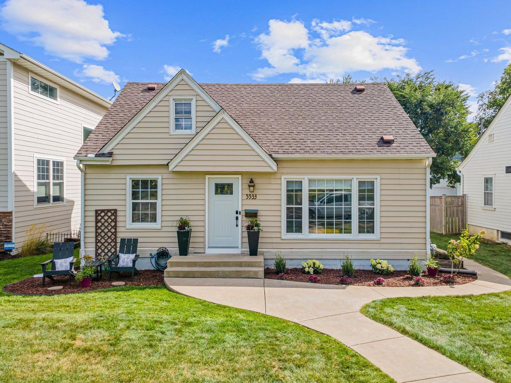 5533 Thomas Avenue S, Minneapolis, MN 55410 — exterior