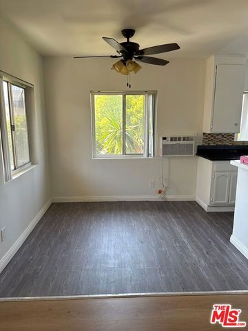 952 N Hudson Avenue, Los Angeles, CA 90038