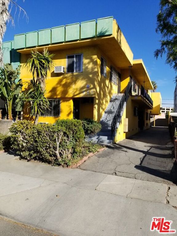952 N Hudson Avenue, Los Angeles, CA 90038