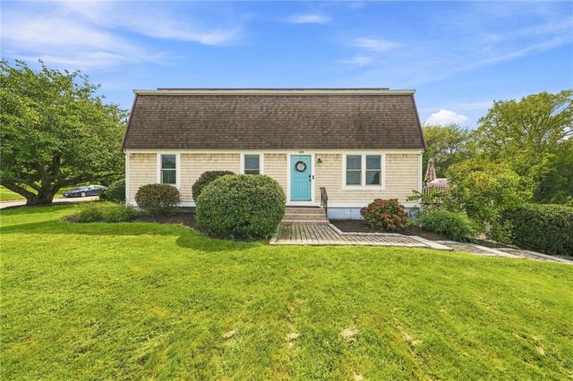 185 Kearns Avenue, Tiverton, RI 02878