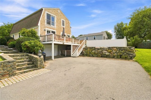 185 Kearns Avenue, Tiverton, RI 02878