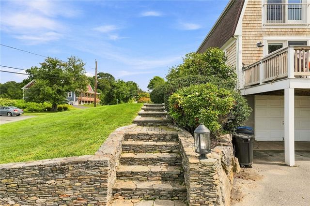 185 Kearns Avenue, Tiverton, RI 02878