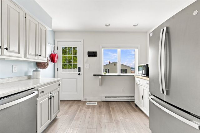 185 Kearns Avenue, Tiverton, RI 02878